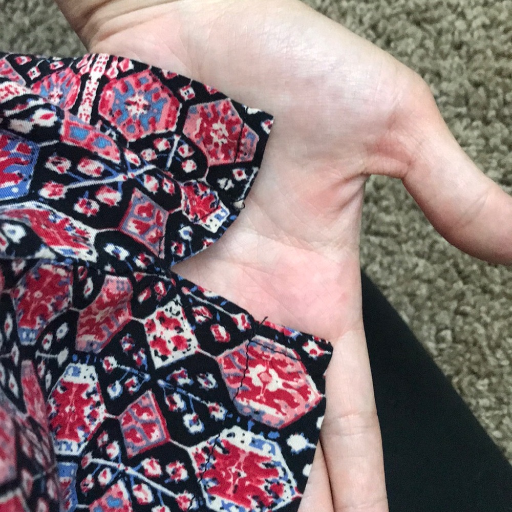 Patterned tank top - Picture 7 of 7